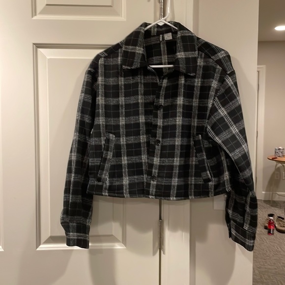 Boxy cropped Flannel - Picture 1 of 3